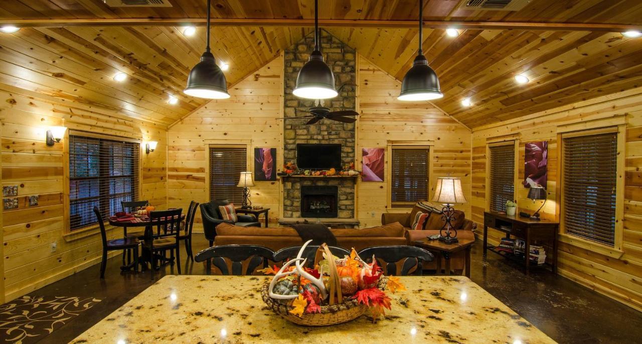 Shine On Harvest Moon W Bbq Villa Broken Bow Ngoại thất bức ảnh